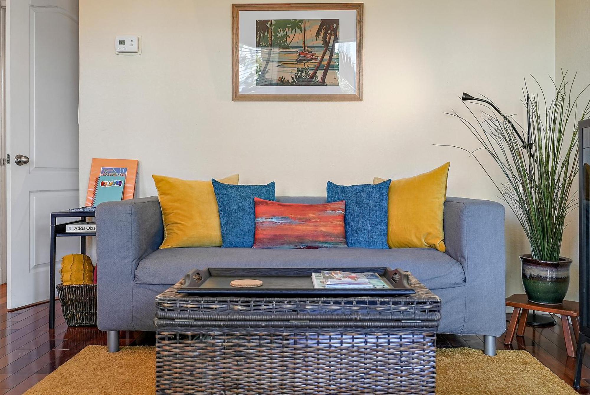Wine-Dine-Sunshine Cozy Flat In The Heart Of Dtsp Villa St. Petersburg Ngoại thất bức ảnh