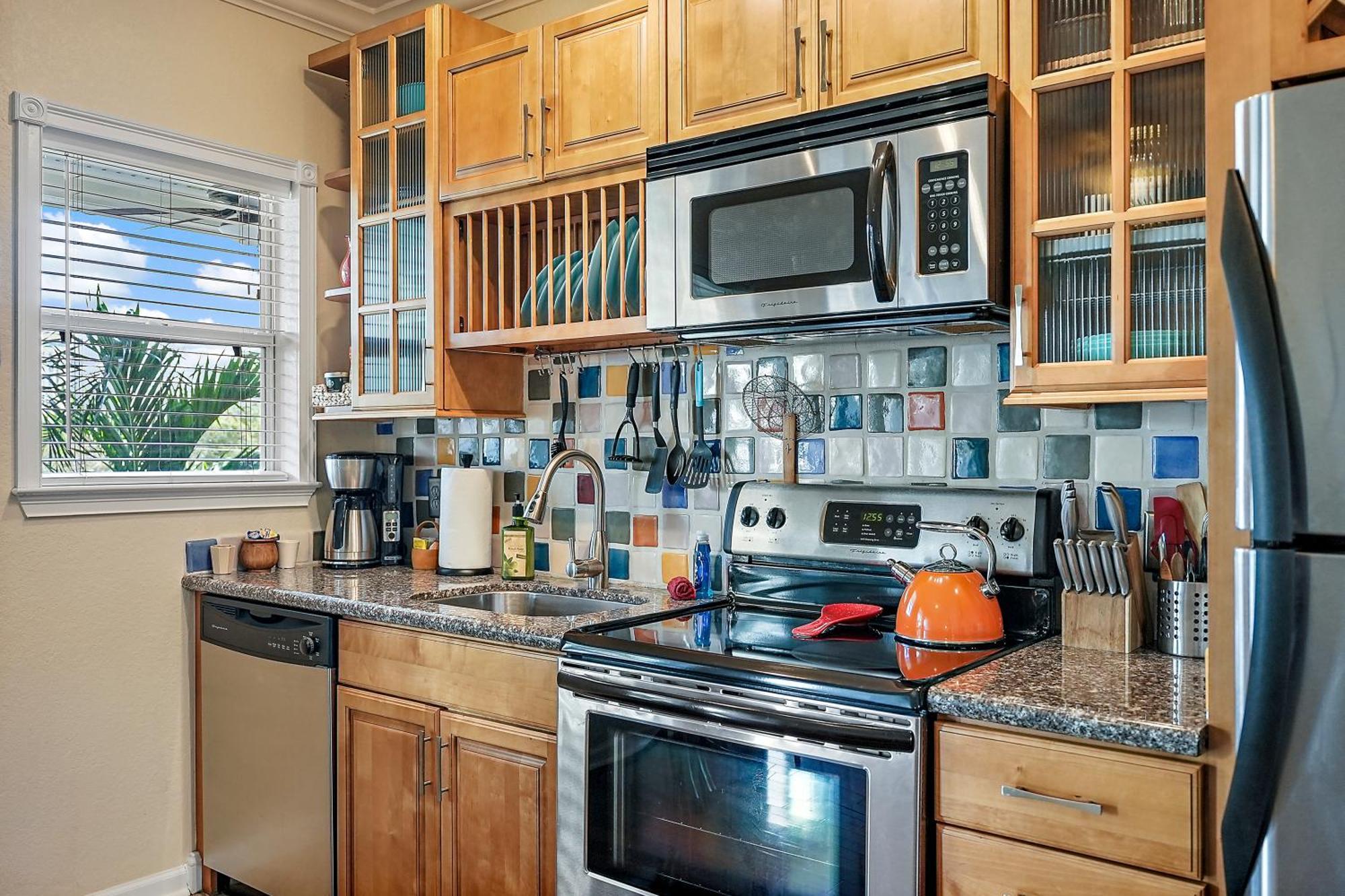 Wine-Dine-Sunshine Cozy Flat In The Heart Of Dtsp Villa St. Petersburg Ngoại thất bức ảnh